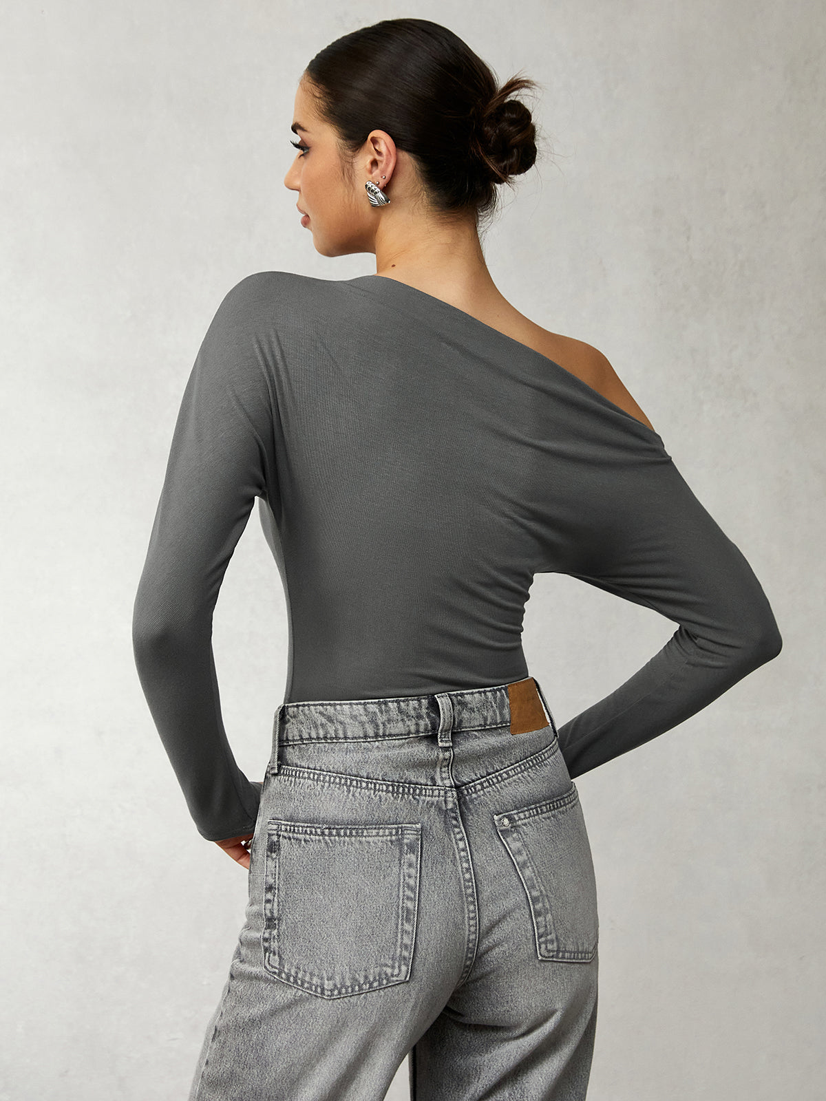 Ava Cold Shoulder Long Sleeve Tee